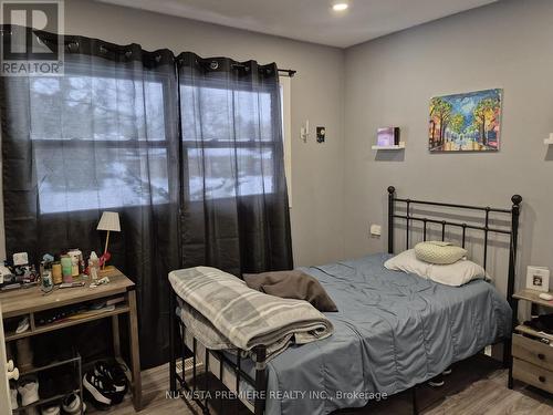 324 Auburn Avenue, London, ON - Indoor Photo Showing Bedroom