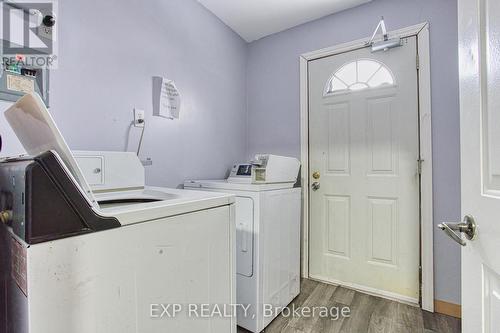 134 Rosslyn Avenue N, Hamilton, ON - Indoor Photo Showing Laundry Room