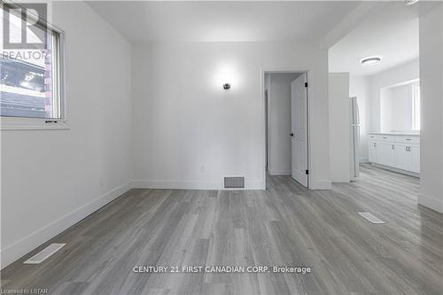 420 Egerton Street, London, ON - Indoor Photo Showing Other Room