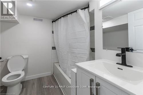 420 Egerton Street, London, ON - Indoor Photo Showing Bathroom