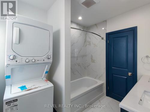 134 Ontario Avenue, Hamilton, ON - Indoor Photo Showing Laundry Room