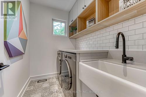 195 Albany Avenue, Toronto, ON - Indoor Photo Showing Laundry Room