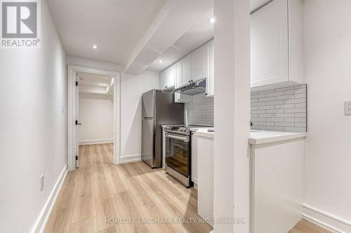 195 Albany Avenue, Toronto, ON - Indoor Photo Showing Other Room