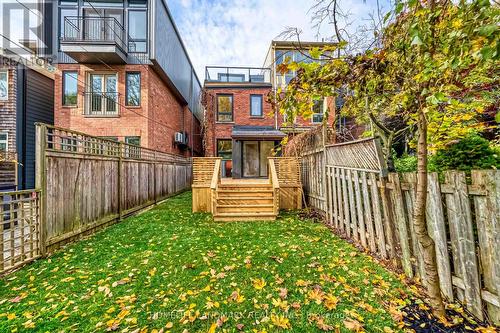 195 Albany Avenue, Toronto, ON - Outdoor