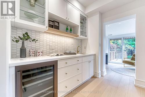 195 Albany Avenue, Toronto, ON - Indoor