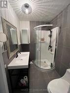 Upper Bathroom - 