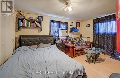 324 Maple Avenue, Kitchener, ON - Indoor Photo Showing Bedroom