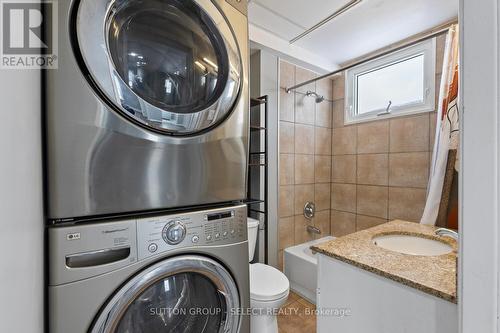 165 Madison Avenue, London, ON - Indoor Photo Showing Laundry Room