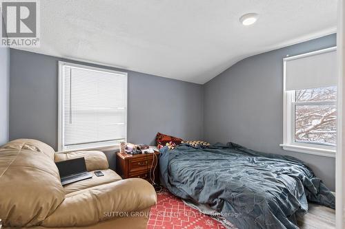 165 Madison Avenue, London, ON - Indoor Photo Showing Bedroom