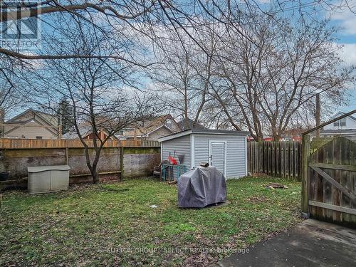 165 Madison Avenue, London, ON - Outdoor With Backyard