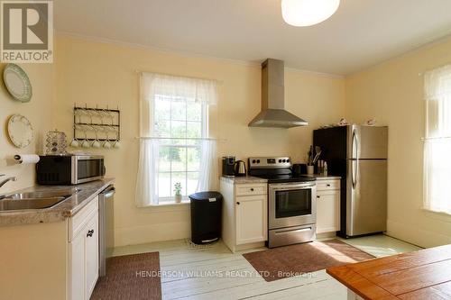 1 Lake Street, Prince Edward County (Picton), ON - Indoor Photo Showing Kitchen With Double Sink