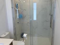 Ensuite bathroom - 