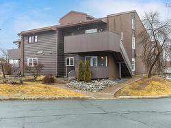 6 2 Rose Way  Dartmouth, NS B2Y 4L9