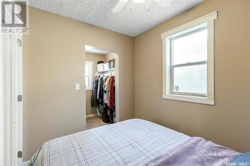 1438 Connaught Street, Regina, SK - Indoor Photo Showing Bedroom