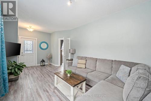 1176 Florence Street, London, ON - Indoor Photo Showing Living Room