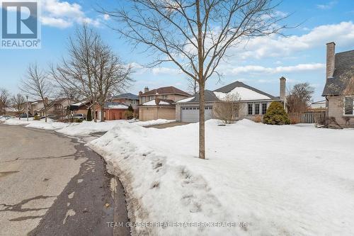 42 Parkside Crescent, London, ON - Outdoor