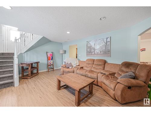 13006 141B Av Nw, Edmonton, AB - Indoor Photo Showing Living Room