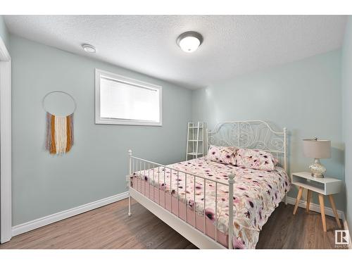 13006 141B Av Nw, Edmonton, AB - Indoor Photo Showing Bedroom