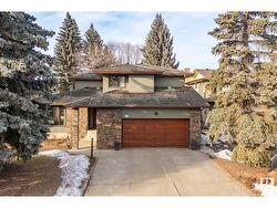 622 ROMANIUK RD NW  Edmonton, AB T6R 1A6