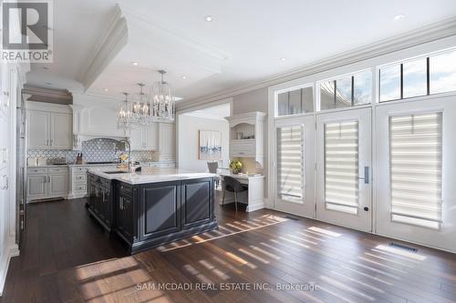 5126 Lakeshore Road, Burlington, ON - Indoor Photo Showing Kitchen