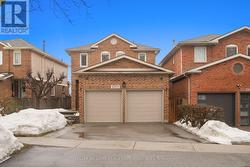 3371 CHARTRAND CRESCENT  Mississauga, ON L5L 4C6