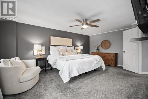 3371 Chartrand Crescent, Mississauga, ON - Indoor Photo Showing Bedroom