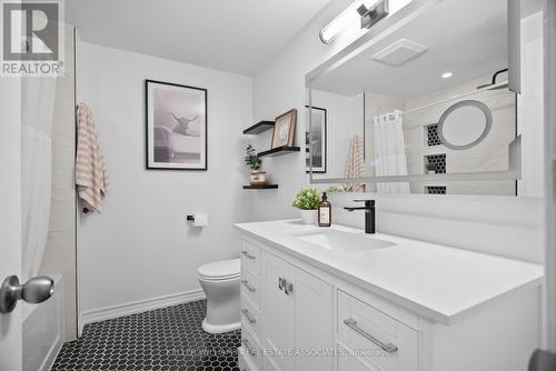 3371 Chartrand Crescent, Mississauga, ON - Indoor Photo Showing Bathroom