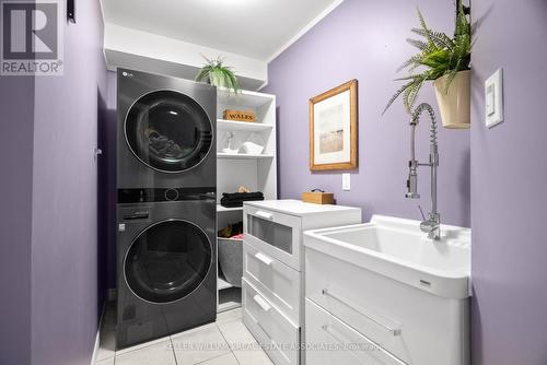 3371 Chartrand Crescent, Mississauga, ON - Indoor Photo Showing Laundry Room