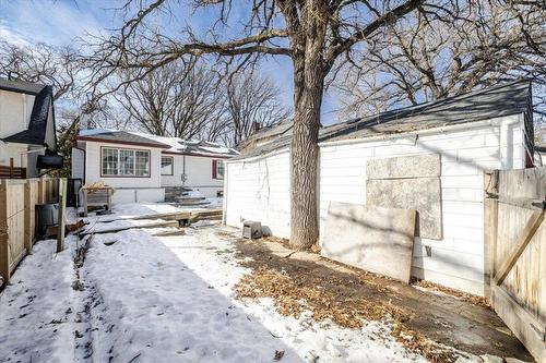 388 Campbell Street, Winnipeg, MB - Outdoor