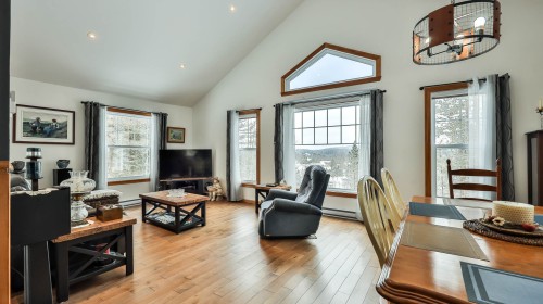 Salon - 846 Côte À Favier, Namur, QC - Indoor Photo Showing Other Room