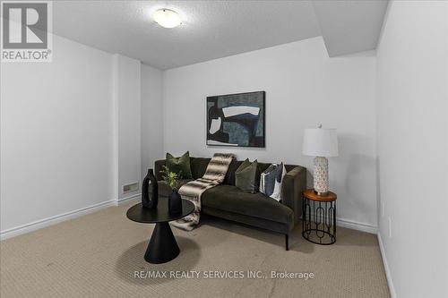 22 - 22 Arlington Crescent, Guelph, ON - Indoor