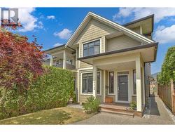 332 E 11TH STREET  North Vancouver, BC V7L 2G9