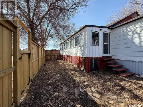 106 1St Street, Gull Lake, SK - Outdoor With Exterior