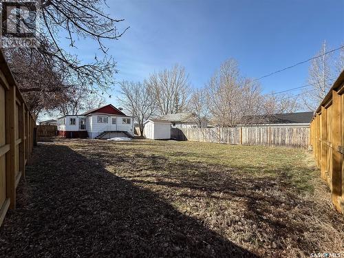 106 1St Street, Gull Lake, SK - Outdoor