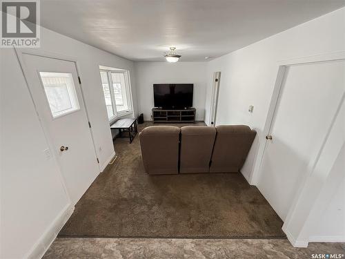 106 1St Street, Gull Lake, SK - Indoor