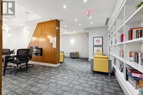 310 - 75 Eglinton Avenue W, Mississauga (Hurontario), ON - Indoor