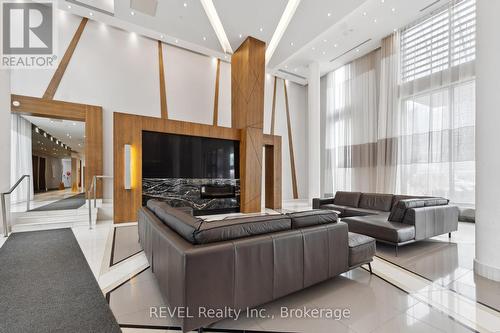 310 - 75 Eglinton Avenue W, Mississauga (Hurontario), ON - Indoor