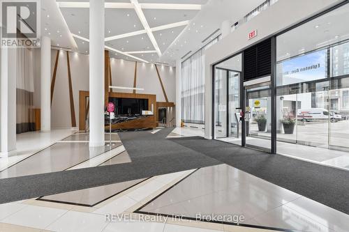 310 - 75 Eglinton Avenue W, Mississauga (Hurontario), ON - Indoor Photo Showing Other Room