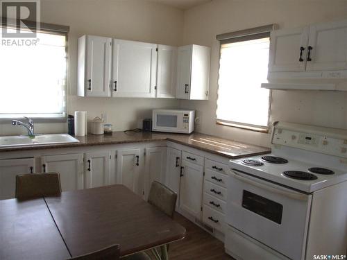 209 Langley Street, Burstall, SK - Indoor Photo Showing Kitchen