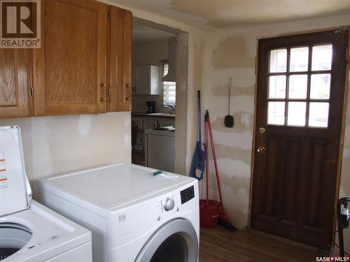 209 Langley Street, Burstall, SK - Indoor Photo Showing Laundry Room