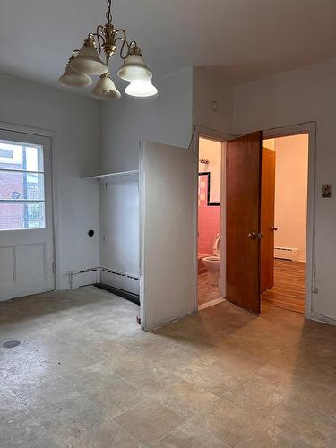 Salle de bains - 4409 Rue Beaubien E., Montréal (Rosemont/La Petite-Patrie), QC - Indoor Photo Showing Other Room