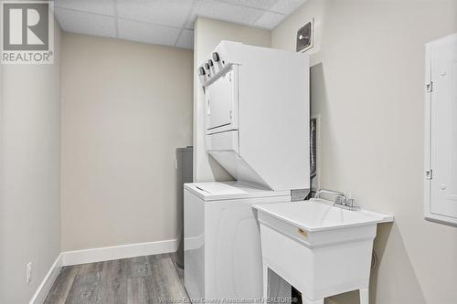 190 Main Street East Unit# 410, Kingsville, ON - Indoor Photo Showing Laundry Room