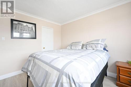 11 - 2418 New Street, Burlington, ON - Indoor Photo Showing Bedroom