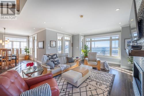 2 Commodore Place, Conception Bay South, NL - Indoor Photo Showing Living Room
