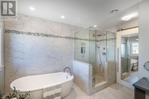 2 Commodore Place, Conception Bay South, NL - Indoor Photo Showing Bathroom