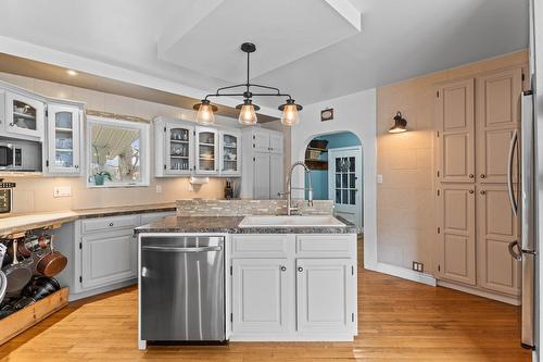 Cuisine - 696 Route 202 E., Hemmingford - Canton, QC - Indoor Photo Showing Kitchen With Upgraded Kitchen