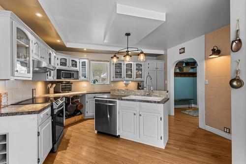 Cuisine - 696 Route 202 E., Hemmingford - Canton, QC - Indoor Photo Showing Kitchen With Upgraded Kitchen