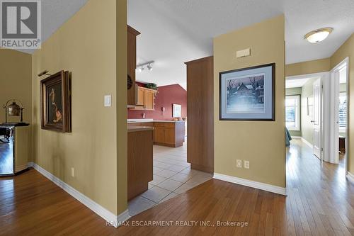 18 - 1439 Niagara Stone Road, Niagara-On-The-Lake, ON - Indoor Photo Showing Other Room