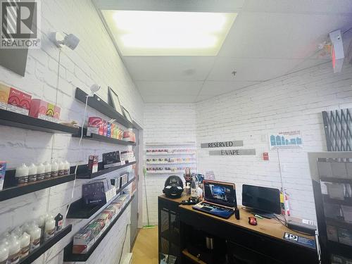 100 8240 Lansdowne Road, Richmond, BC 