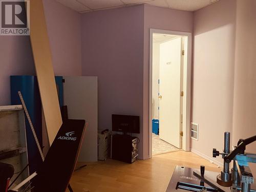 100 8240 Lansdowne Road, Richmond, BC 